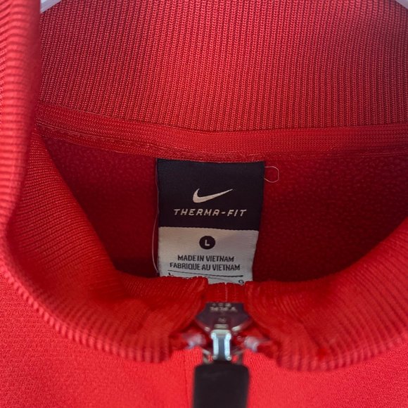 Nike Manchester United Therma-Fit 1/4 Zip Pullover Jacket - Picture 8 of 11